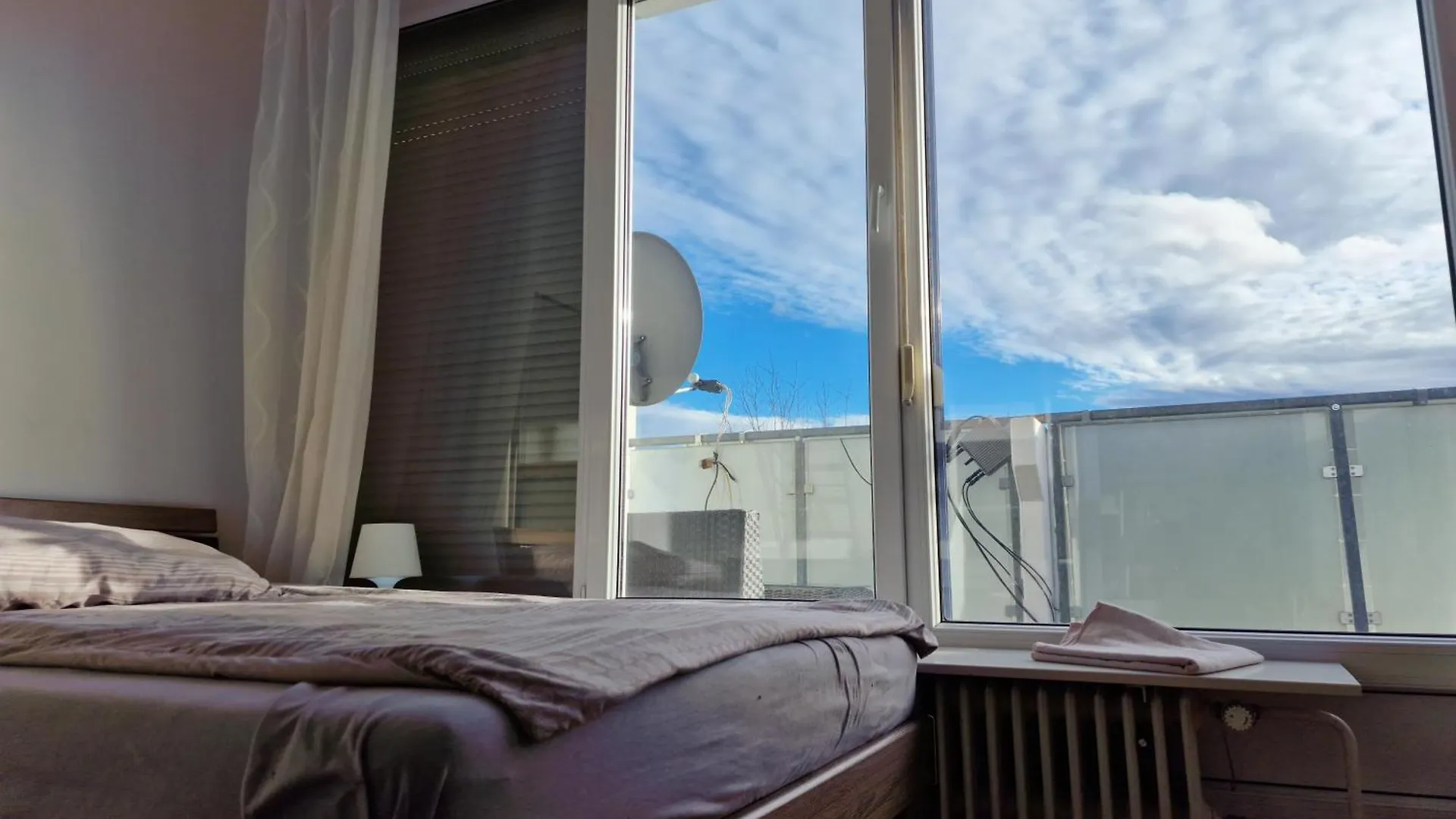 Private Room Terrace Kirchheim bei Muenchen Guest house